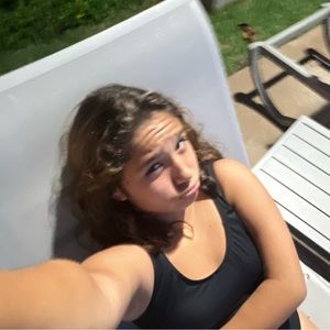 Meet your Posher, Isabela